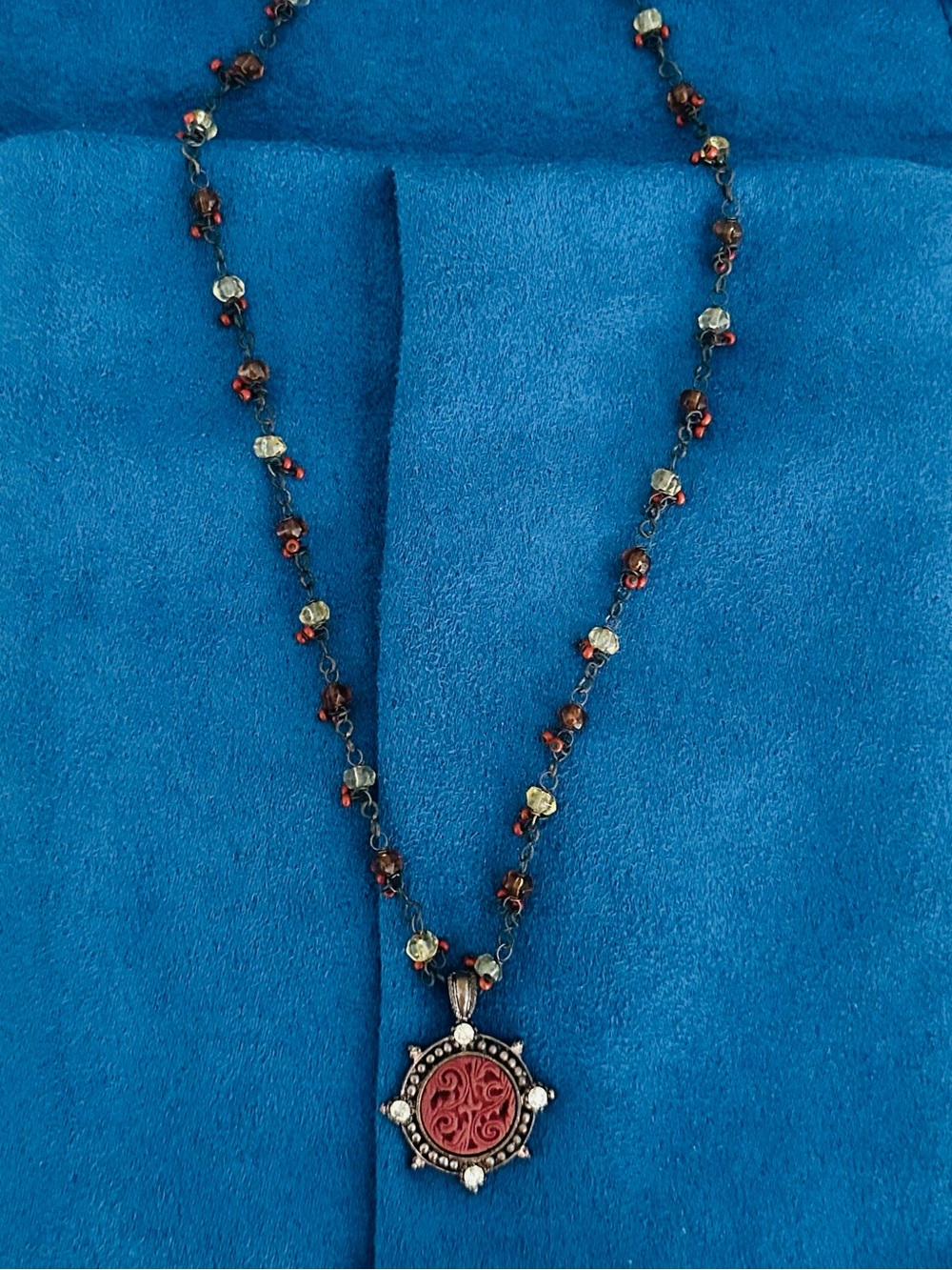 Boho beaded pendant necklace
